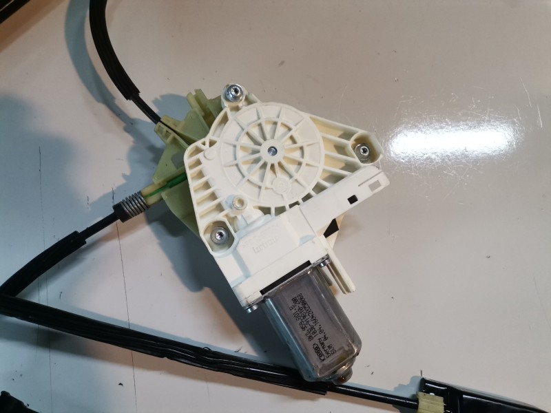 Recambio de elevalunas trasero derecho para audi a7 sportback (4gf) czv referencia OEM IAM 8K0959801B  
