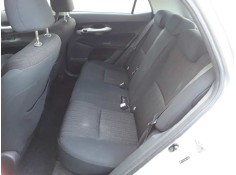 toyota auris (e15) del año 2007 2