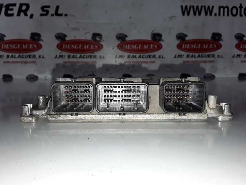 Recambio de centralita motor uce para peugeot 406 berlina (s1/s2) rhz referencia OEM IAM 0281011520/9652183480/EDC15C2  