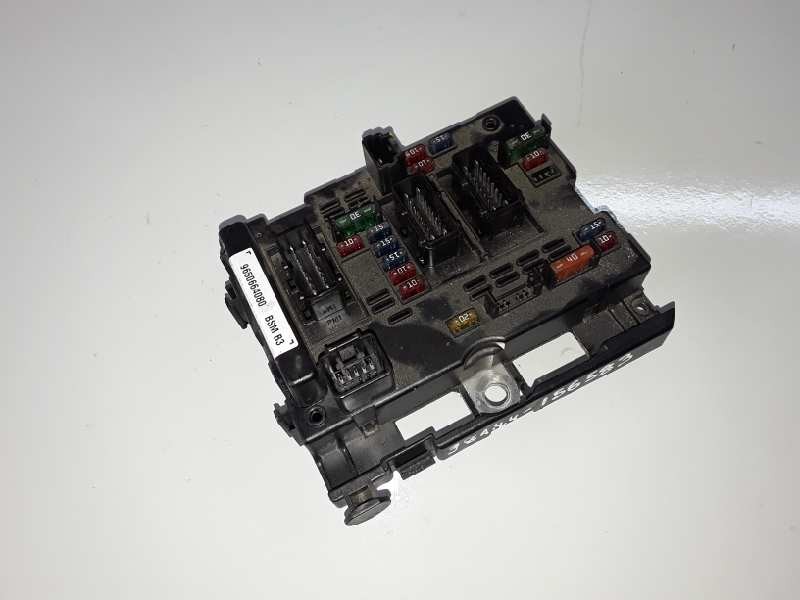 Recambio de caja reles / fusibles para peugeot 406 berlina (s1/s2) rhz referencia OEM IAM 9650664080/BSMB3  