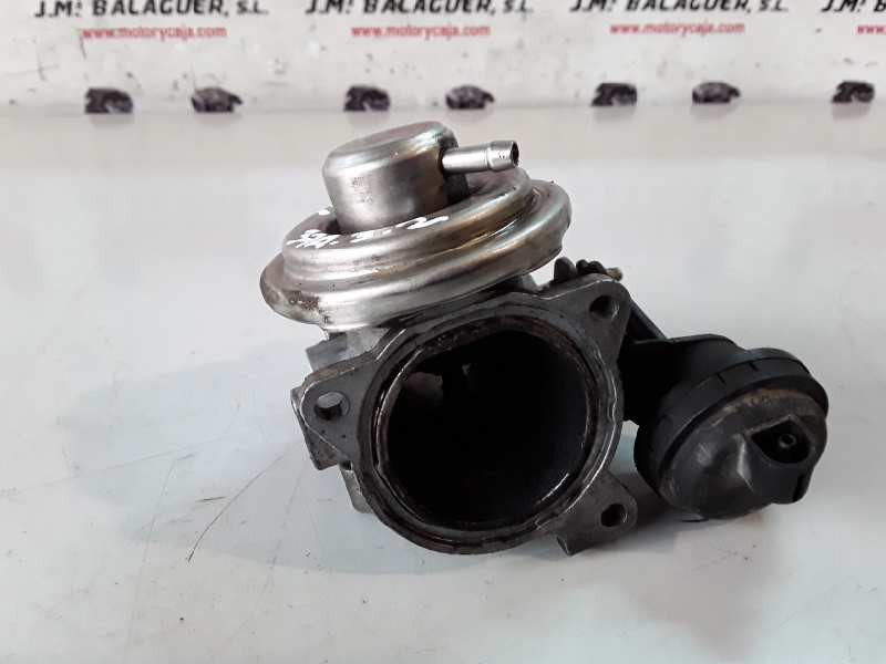 Recambio de valvula egr para seat ibiza (6l1) atd referencia OEM IAM 038131501M  
