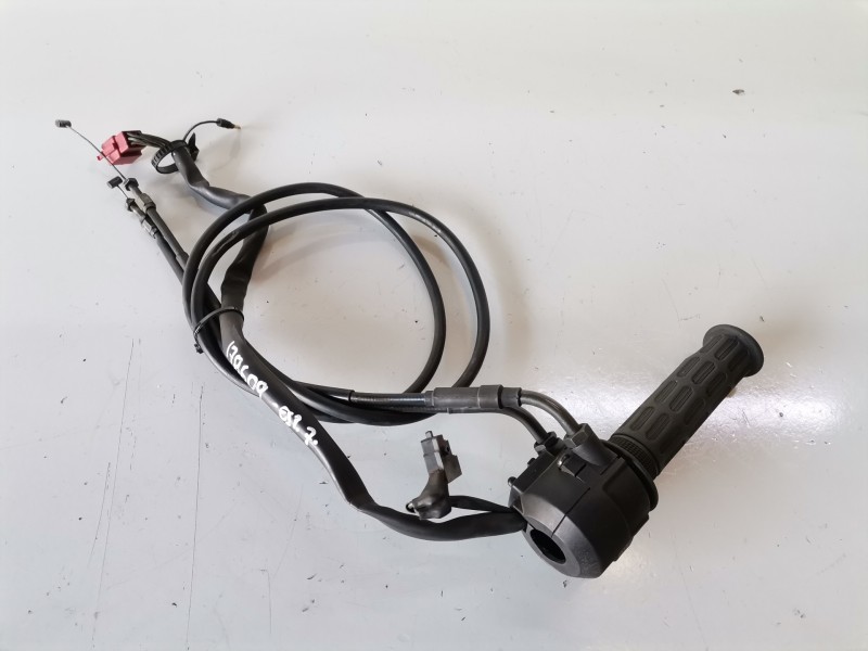 Recambio de puño acelerador para honda cb 250 mc24e referencia OEM IAM   