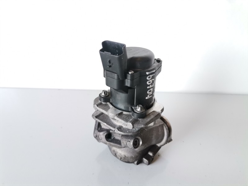 Recambio de valvula egr para mazda 3 berlina (bk) y6 referencia OEM IAM 01017109  
