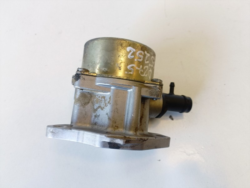 Recambio de depresor freno / bomba vacio para renault kangoo ii (f/kw0) k9k804 referencia OEM IAM 7006730302  