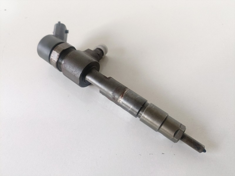 Recambio de inyector para fiat i doblò (119) 223b1000 referencia OEM IAM 0445110187  