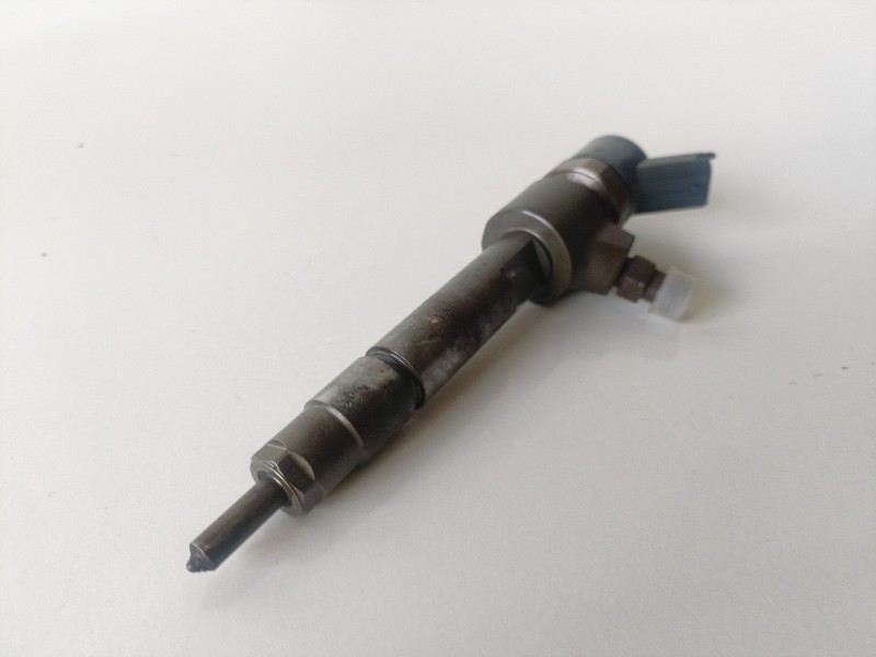 Recambio de inyector para fiat i doblò (119) 223b1000 referencia OEM IAM 0445110187  