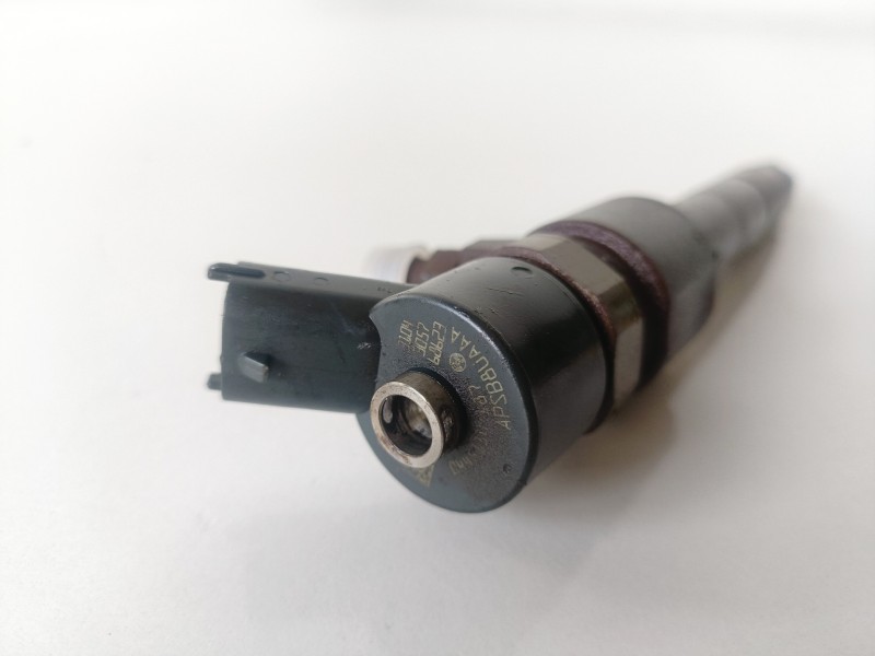 Recambio de inyector para fiat i doblò (119) 223b1000 referencia OEM IAM 0445110187  