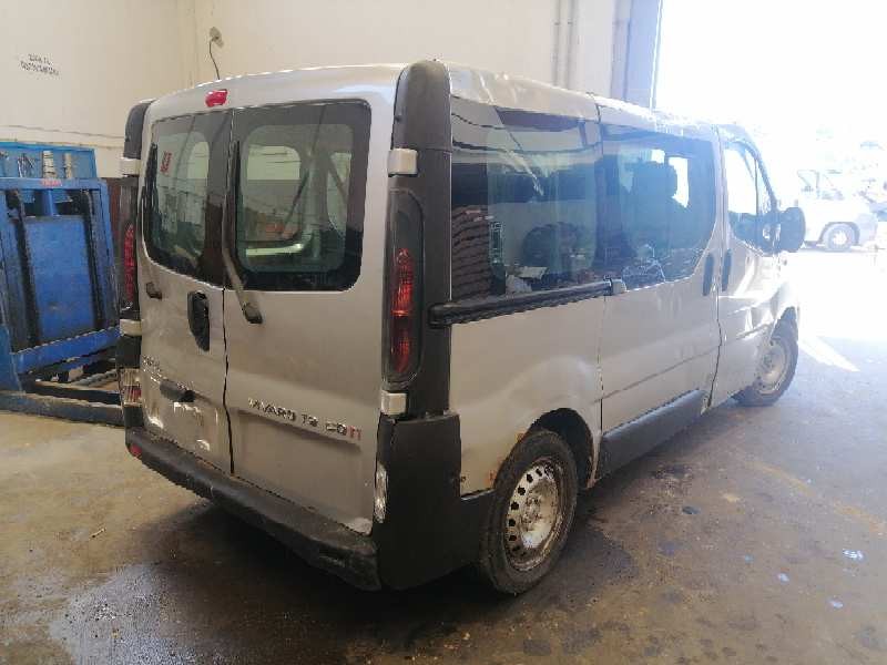 opel vivaro del año 2004