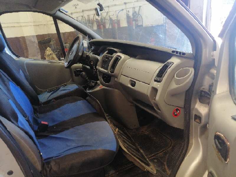 opel vivaro del año 2004