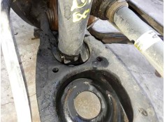 Recambio de amortiguador trasero izquierdo para ssangyong rodius referencia OEM IAM 4531021000 / T.M. D27DT  