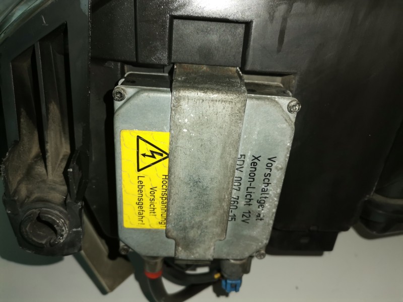 Recambio de faro derecho para audi a6 avant (4b5) bfc referencia OEM IAM   