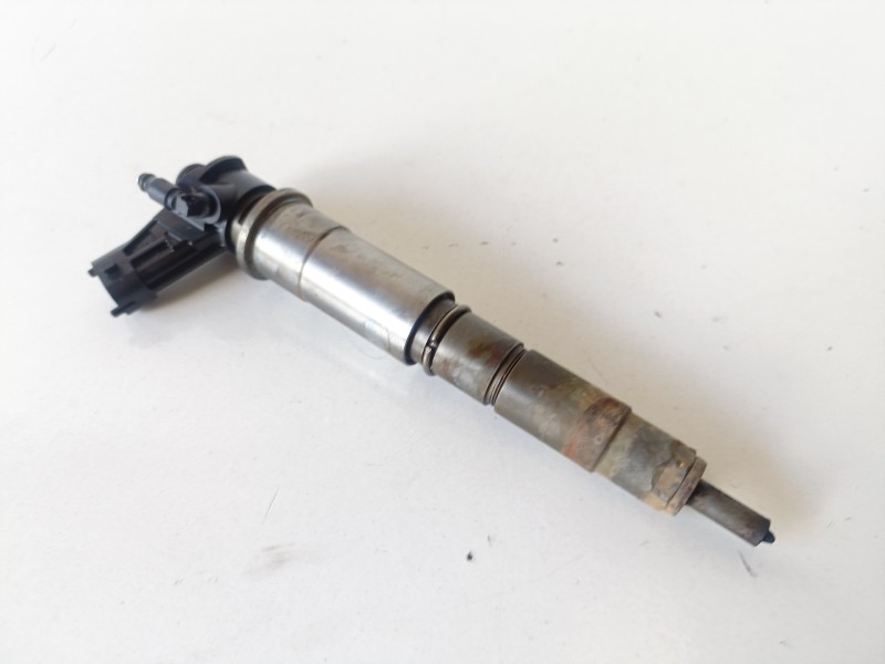Recambio de inyector para nissan x-trail (t31) m9r856 referencia OEM IAM 0445115084  