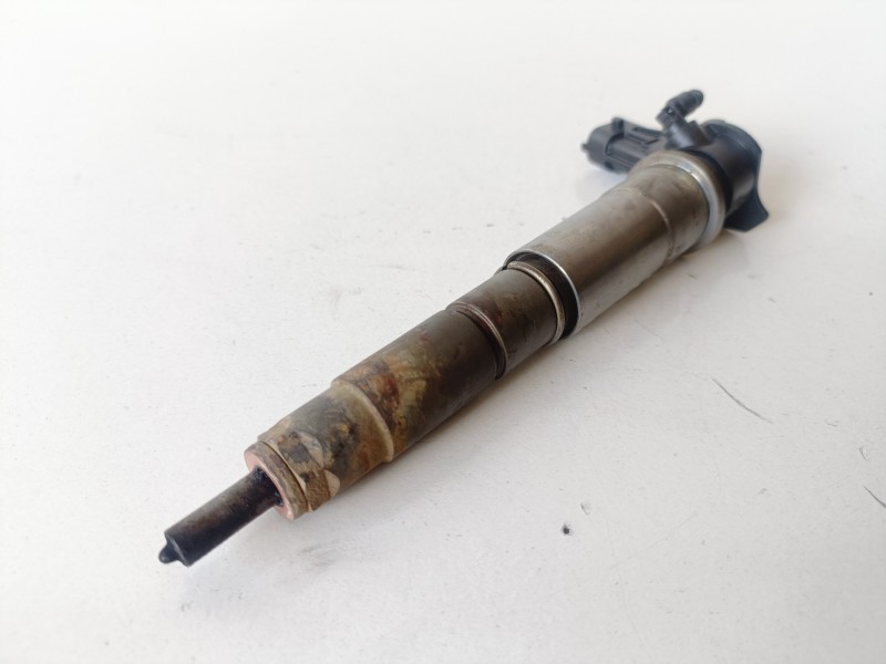 Recambio de inyector para nissan x-trail (t31) m9r856 referencia OEM IAM 0445115084  