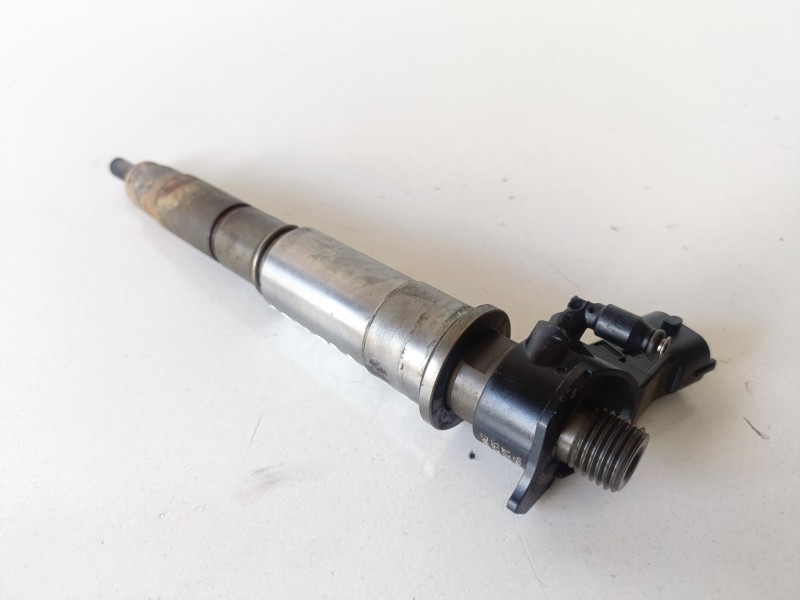 Recambio de inyector para nissan x-trail (t31) m9r856 referencia OEM IAM 0445115084  