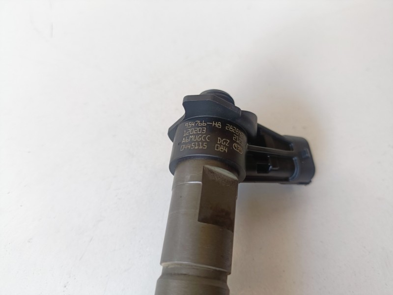 Recambio de inyector para nissan x-trail (t31) m9r856 referencia OEM IAM 0445115084  