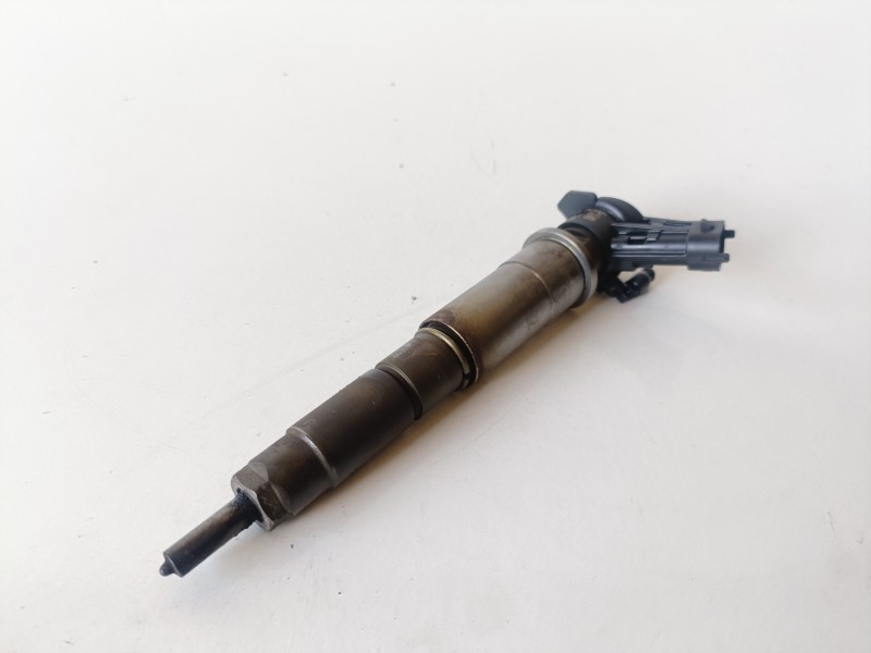 Recambio de inyector para nissan x-trail (t31) m9r856 referencia OEM IAM 0445115084  