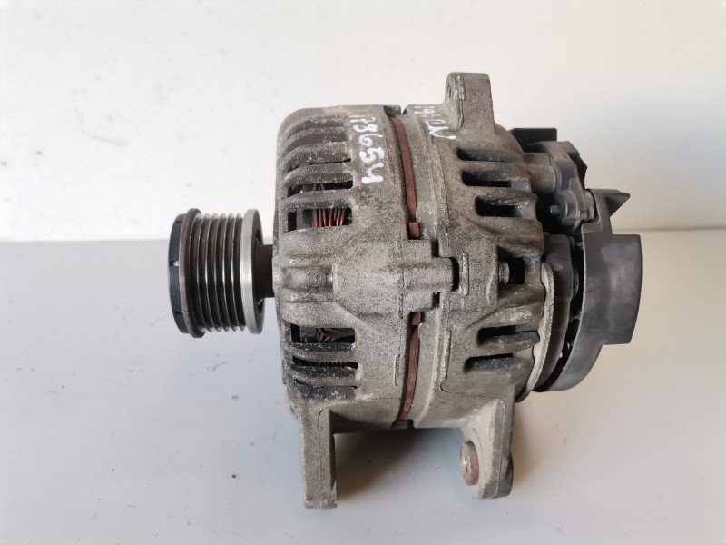 Recambio de alternador para renault twingo ii k9k740 referencia OEM IAM 0124425071/8200660033A  