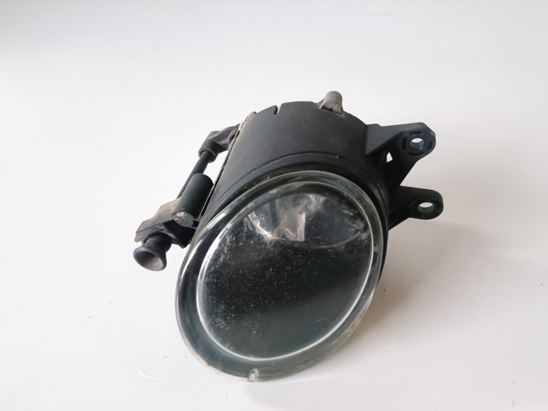 Recambio de faro antiniebla derecho para audi a4 berlina (8e) bcz referencia OEM IAM 0305063004  