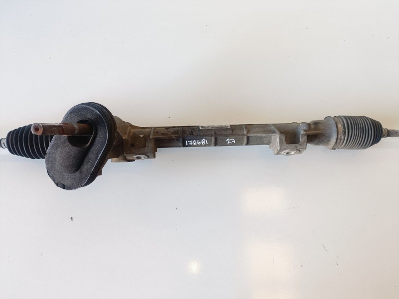 Recambio de cremallera direccion para renault twingo ii k9k740 referencia OEM IAM 8200867067A  