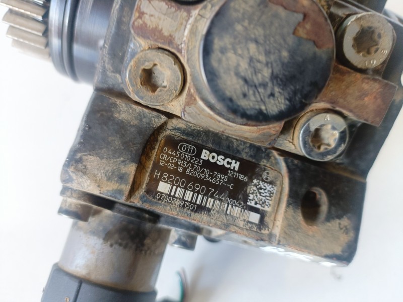 Recambio de bomba inyeccion para nissan x-trail (t31) m9r856 referencia OEM IAM 0445010223  