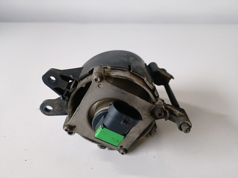 Recambio de faro antiniebla derecho para audi a4 berlina (8e) bcz referencia OEM IAM 0305063004  
