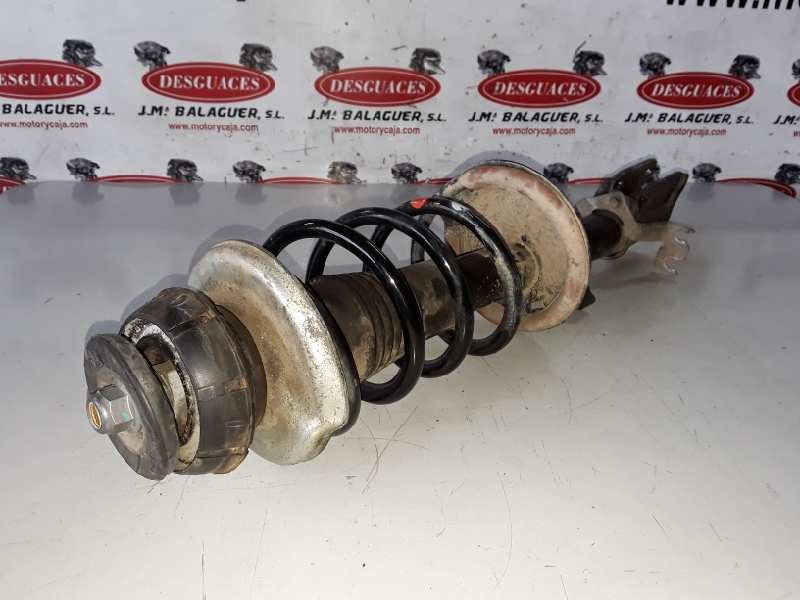Recambio de amortiguador delantero derecho para dacia duster i k9k856 referencia OEM IAM 8200813791D  