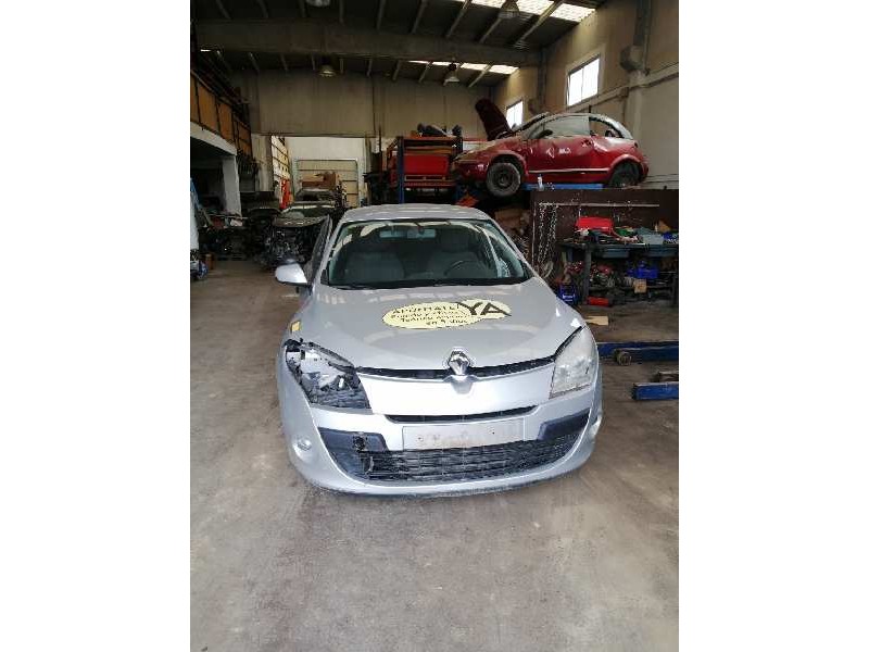 renault megane iii berlina 5p del año 2009