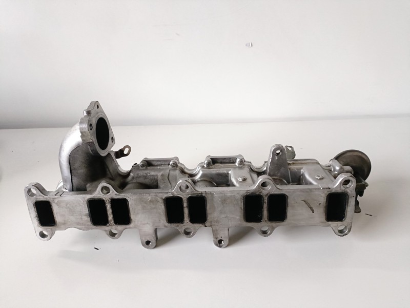 Recambio de colector admision para mitsubishi montero (v80/v90) 4m41 referencia OEM IAM   