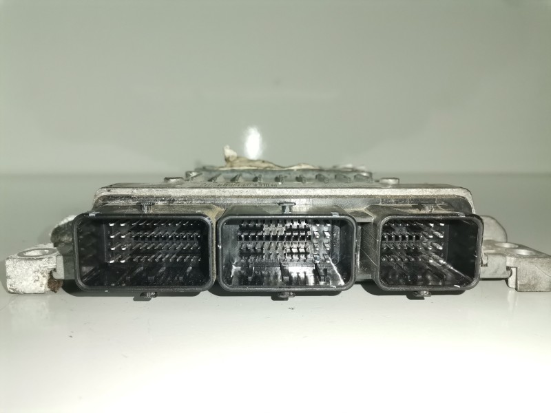 Recambio de centralita motor uce para renault scenic ii (jm) k9k732 referencia OEM IAM S122326109A  