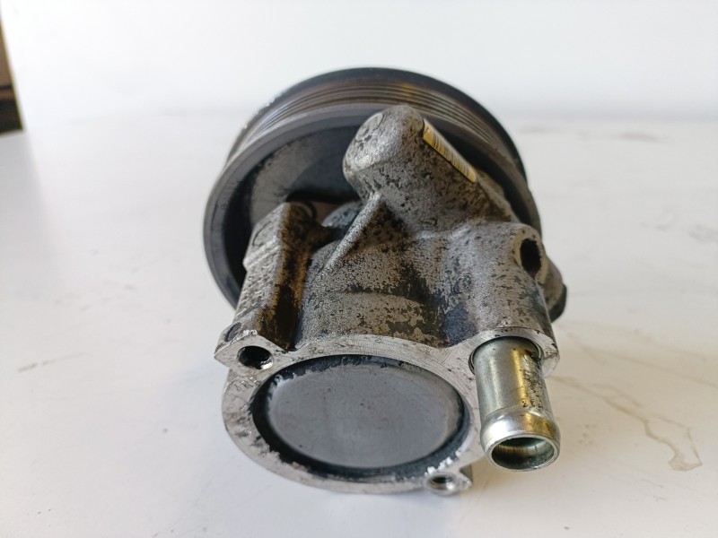Recambio de bomba direccion para peugeot 307 (s1)(04.2001) rhy referencia OEM IAM 26081335RR  