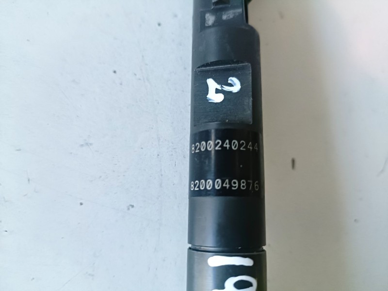 Recambio de inyector para renault kangoo i (f/kc0) k9k704 referencia OEM IAM EJBR02101Z  