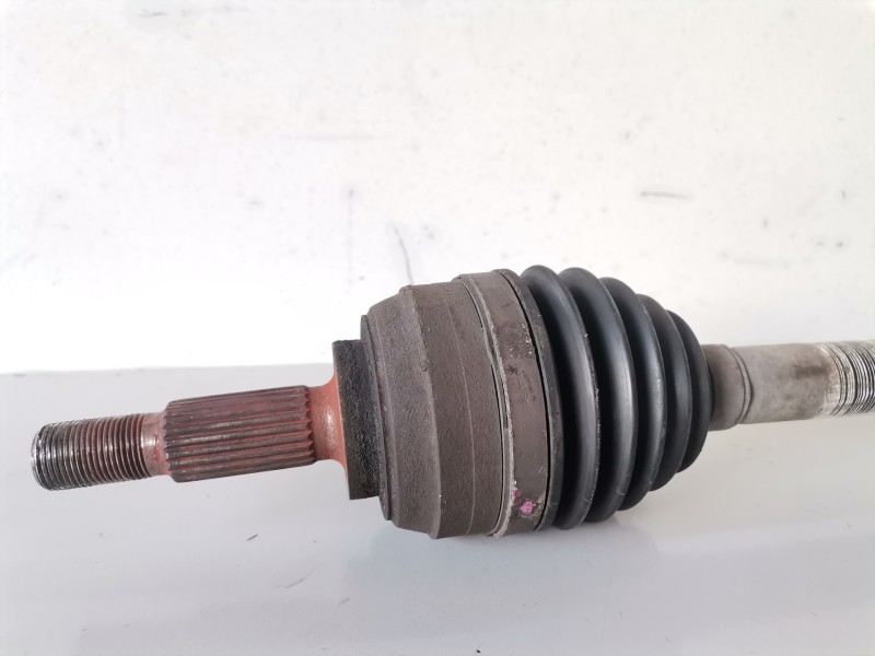Recambio de transmision delantera derecha para renault twingo ii k9k740 referencia OEM IAM 8200482436  