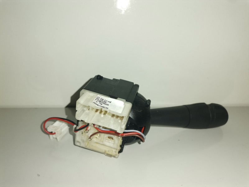 Recambio de mando luces para renault clio iv k9k628 referencia OEM IAM 255675887R  