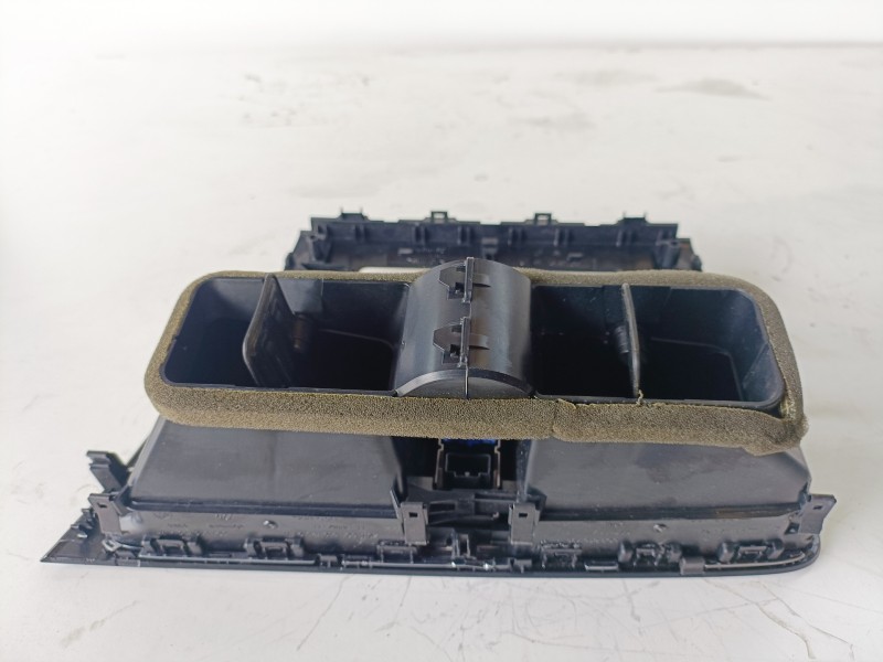Recambio de rejilla aireadora para volkswagen golf vii (5g1/be1) clh referencia OEM IAM 5G1815736A/5G1819728G  