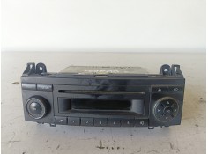Recambio de sistema audio / radio cd para mercedes-benz clase b (bm 245) 640940 referencia OEM IAM A1698702389001  