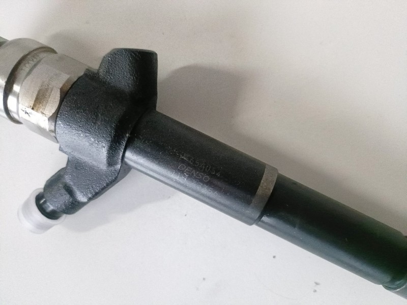 Recambio de inyector para mitsubishi montero (v80/v90) 4m41 referencia OEM IAM 1465A054  