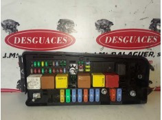 Recambio de caja reles / fusibles para opel vectra c berlina z19dt referencia OEM IAM 13205803 / 519182000  