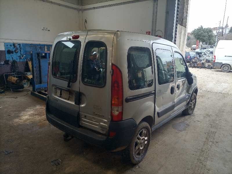 renault kangoo 4x4 del año 2004