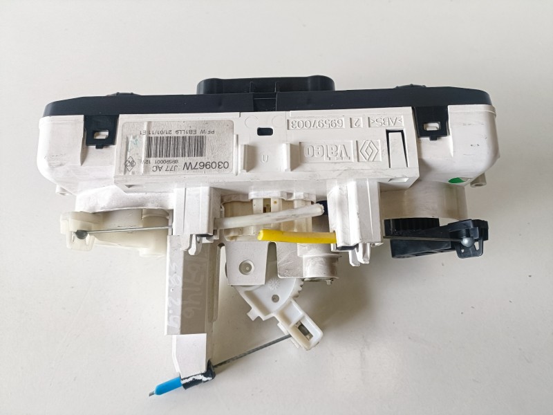 Recambio de mando calefaccion / aire acondicionado para renault clio iii k9k770 referencia OEM IAM 030967W  