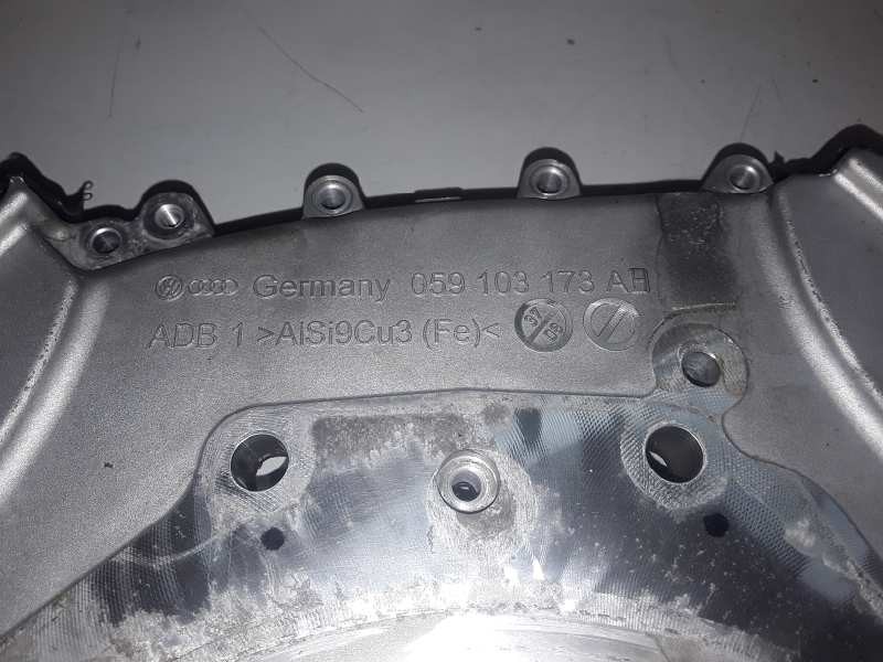Recambio de tapa distribucion para audi q5 (8r) referencia OEM IAM 059103173AH  