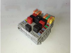 Recambio de caja reles / fusibles para fiat i doblò (223) cargo 223b1000 referencia OEM IAM 51763772  