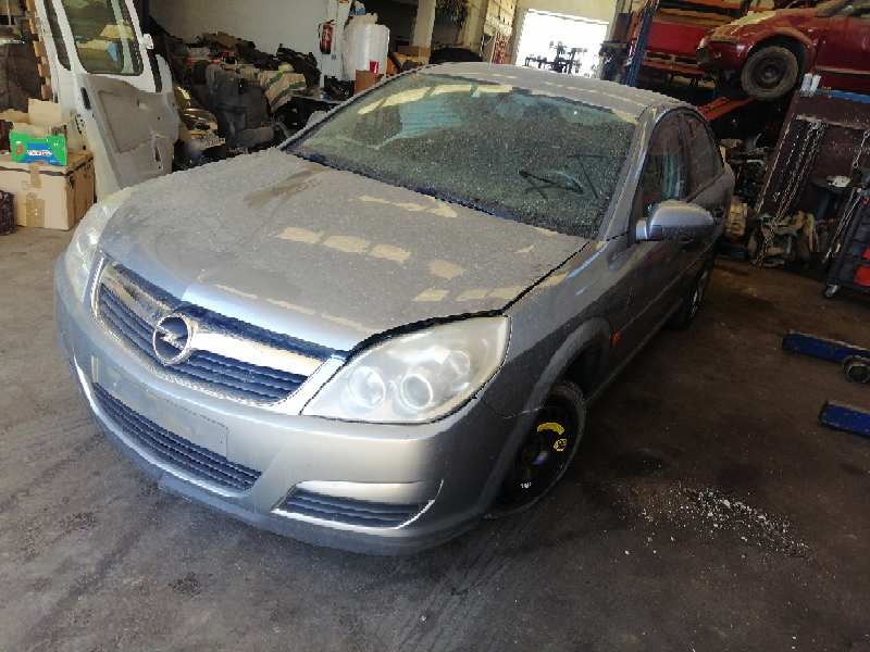 opel vectra c berlina del año 2007