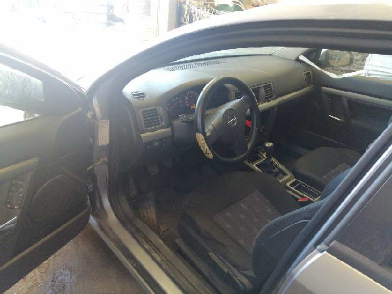 opel vectra c berlina del año 2007
