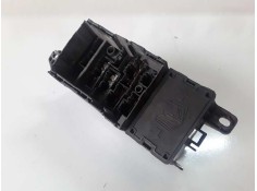 Recambio de caja reles / fusibles para mini mini (r50,r53) w10b16a referencia OEM IAM 690660401   2