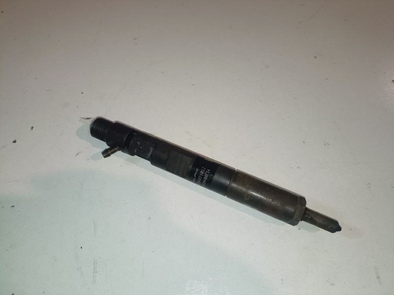 Recambio de inyector para renault kangoo i (f/kc0) k9k704 referencia OEM IAM EJBR02101Z  