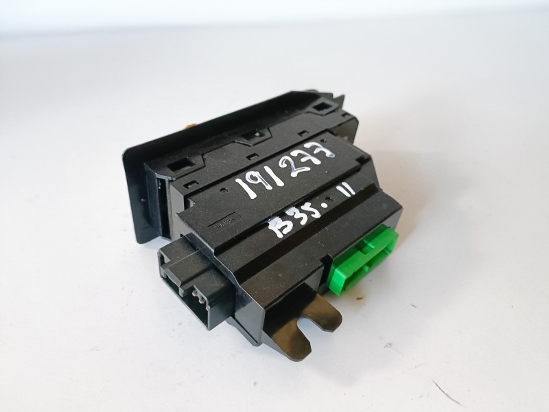 Recambio de mando elevalunas delantero derecho para volvo s60 berlina d5244t2 referencia OEM IAM 30658147  