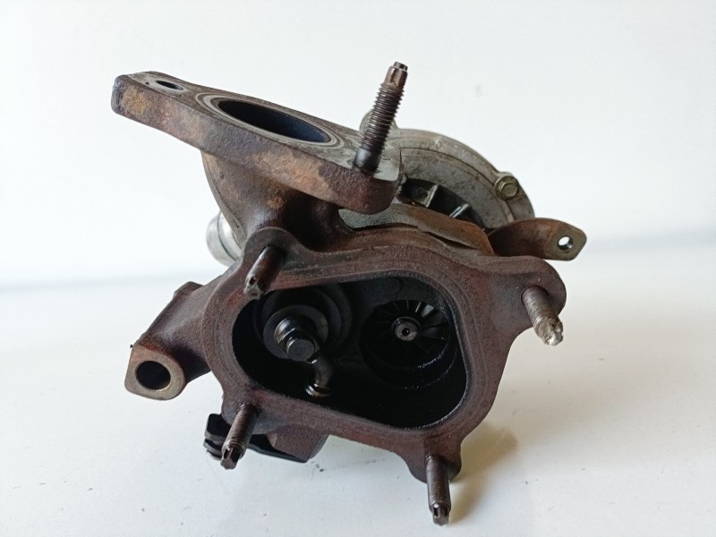Recambio de turbocompresor para renault trafic ii furgón m9r780 referencia OEM IAM H8200466021  