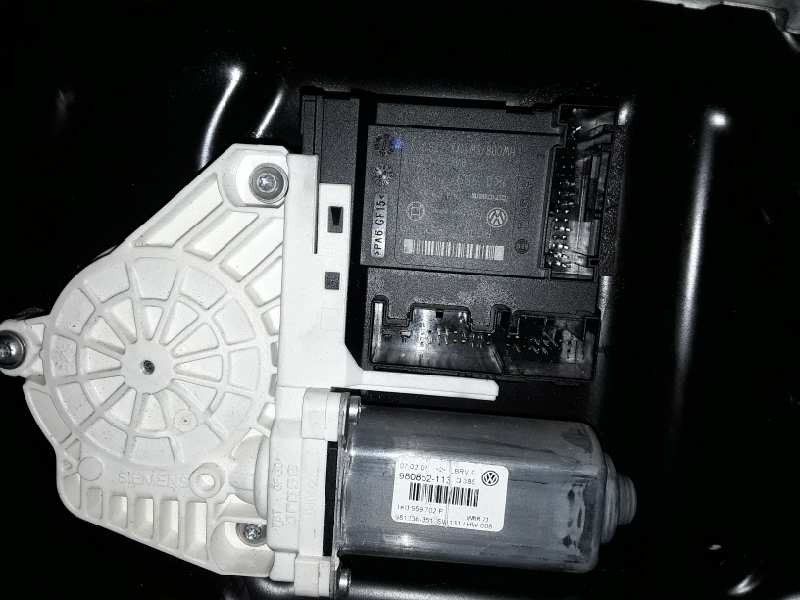 Recambio de elevalunas delantero derecho para volkswagen passat berlina (3c2) bkp referencia OEM IAM 1K0959702P/1K0959792L  