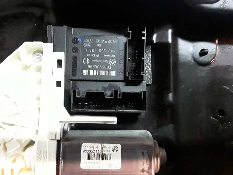 Recambio de elevalunas delantero derecho para volkswagen passat berlina (3c2) bkp referencia OEM IAM 1K0959702P/1K0959792L  