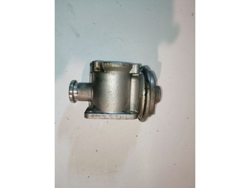 Recambio de valvula egr para bmw serie 5 berlina (e60) 256d2 referencia OEM IAM 7791480  